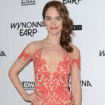 Melanie Scrofano: Rising Star – Wiki, Age, Bio, Personal Life & Net Worth